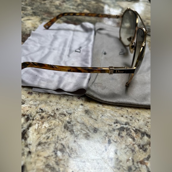 Dior gold and tortoise aviators - Picture 3 of 6